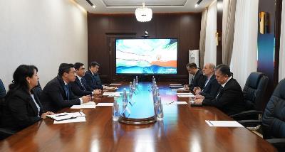 Эрон Ислом Республикасининг Тошкентдаги элчиси Ўзбекистон Республикаси Соғлиқни сақлаш вазири билан учрашди